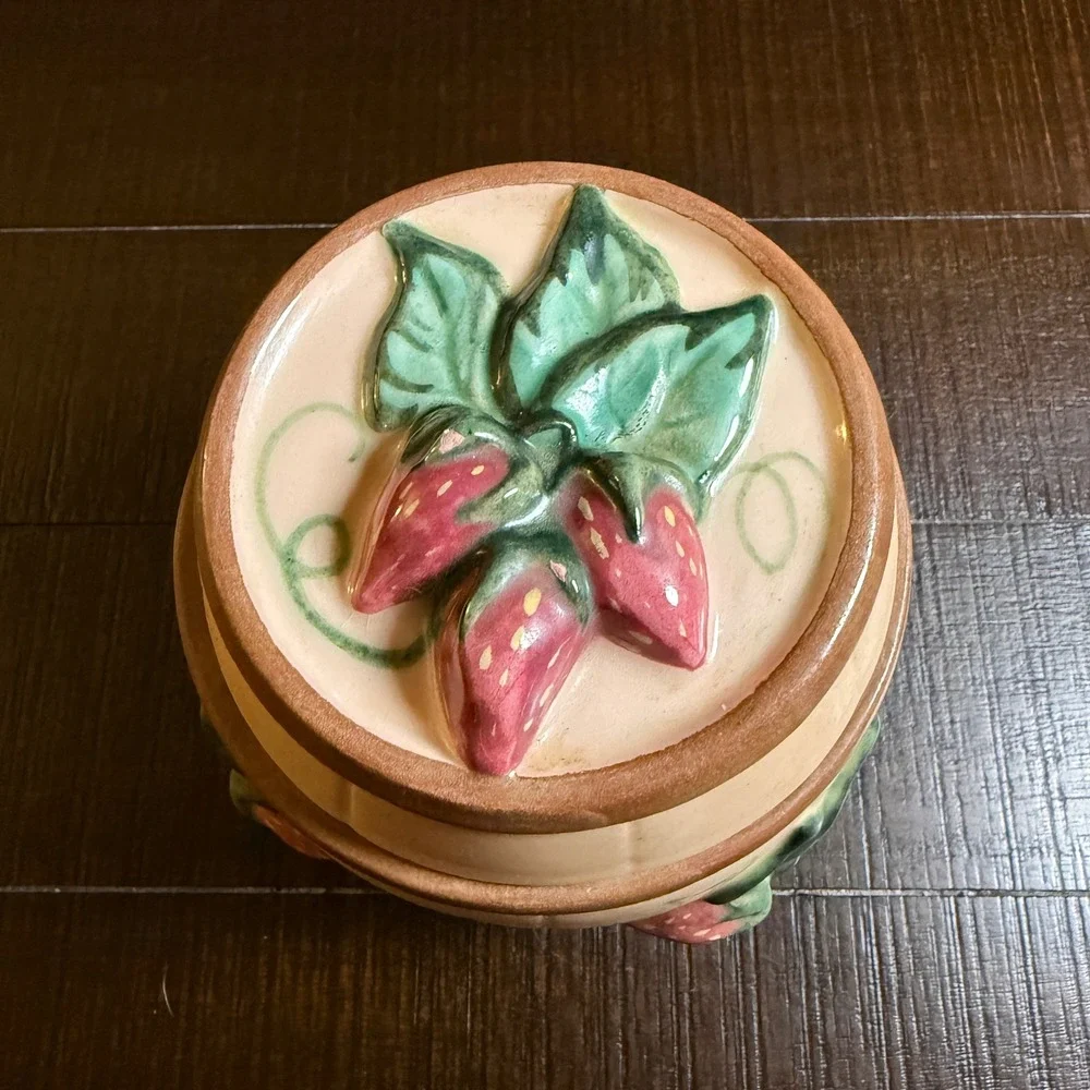 Vintage Hand Painted Ceramic Cookie Jar Barrel Cream Pink Strawberry Kitchenware